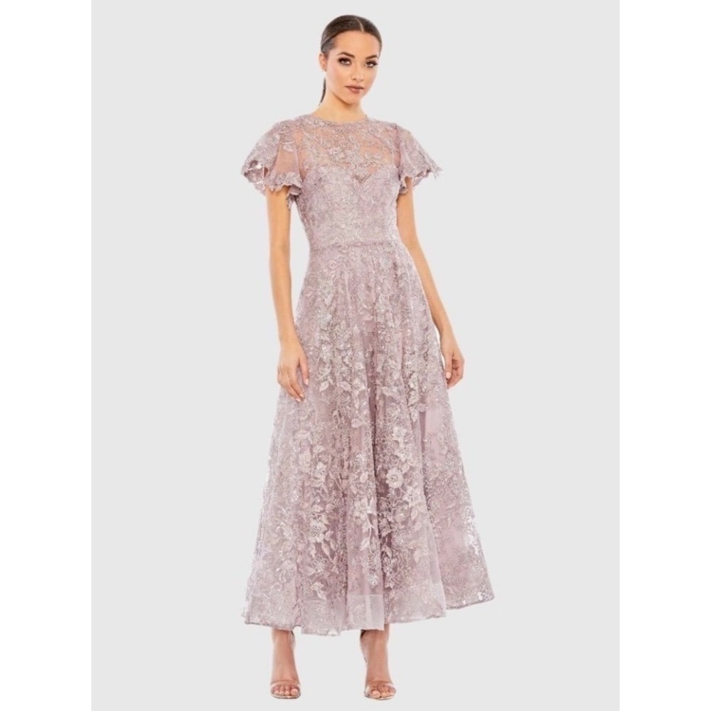 MAC DUGGAL #50665
Embroidered High Neck Cap Sleeve Gown Sz 6 $698